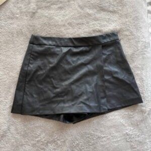 Zara Mini Faux Leather Split Skirt